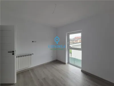 Duplex, Sebes, 344 mp teren 179900 euro - foto 20