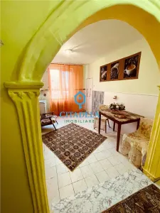 Apartament 2 camere etaj 1 , Cetate  71000 euro - foto 2