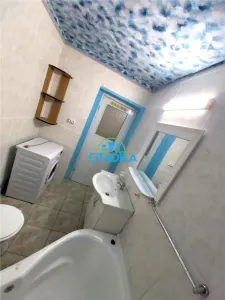 Apartament 2 camere Cetate,etaj 4,52000 euro - foto 2