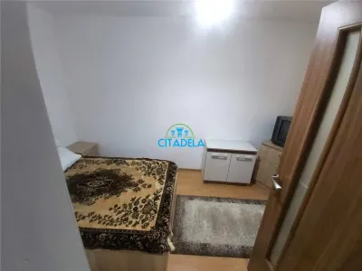 Apartament renovat, 2 camere ,Transilvaniei,60000 euro - foto 6