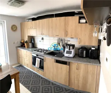 Apartament in vila 120 mp,117000 euro - foto 2