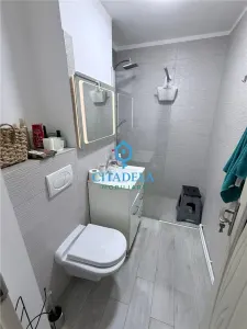 Apartament 2 camere,55mp, etaj 3/4 76900 euro - foto 5