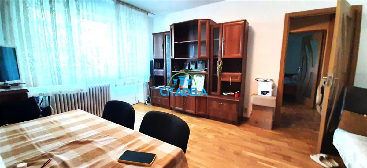 apartament 3 camere, etaj 3 Cetate Closca, 75000 euro - Alba Iulia