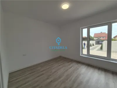 Casa individuala, de vanzare, 247000 euro - foto 13