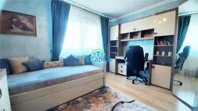Duplex de Vânzare în Cetate | 4 Camere | Finisaje Premium | Gata de Mutare - foto 2