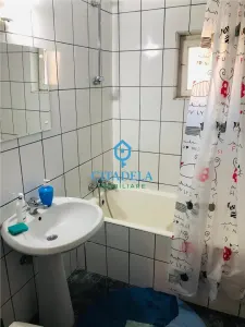 Apartament 2 camere decomandat Cetate-Mercur,85000 euro - foto 17