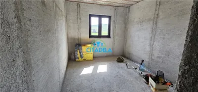 Casa pe nivel Sard, toate utilitatile,115000 euro - foto 6