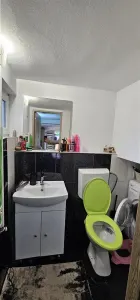 Apartament cu 3 camere la vilă, 80mp, Alba- Micești, 115000 euro - foto 2