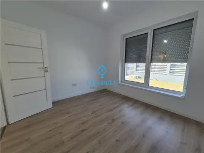 Casa plan parter, zona Orizont, 430 mp teren 190000 euro - foto 2