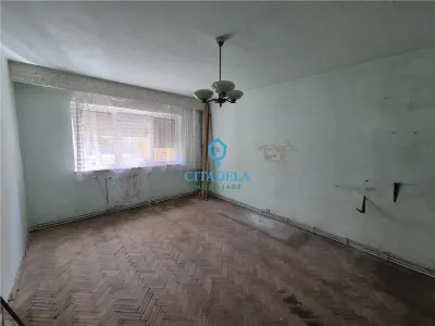 Aparatment 2 camere, decomandat,Cetate Mercur 6100euro - foto 4