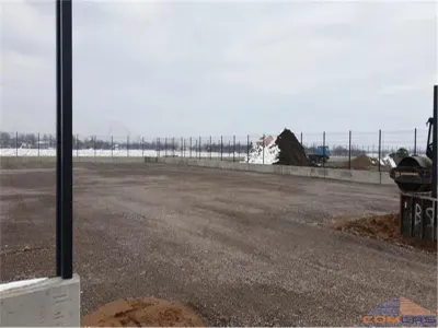 Teren intravilan imprejmuit de inchiriat pe Careiului - foto 3