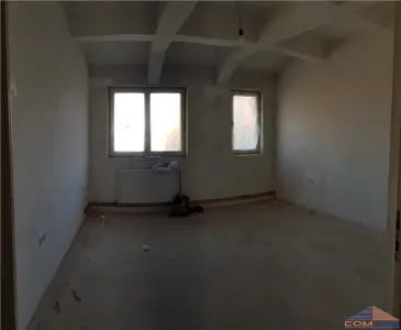 De Inchiriat spatiu Comercial CENTRU - foto 14