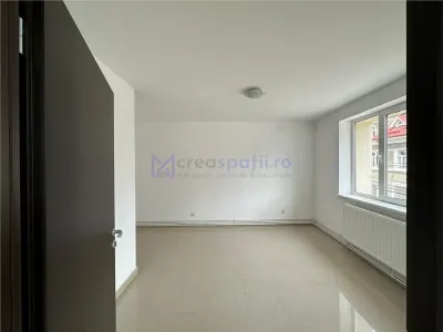 Cladire centrala Iasi, birouri/ medical, 325mp - foto 18