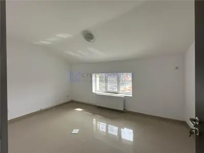 Cladire centrala Iasi, birouri/ medical, 325mp - foto 8