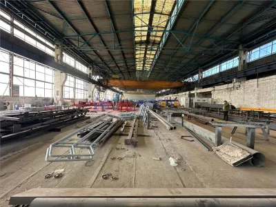 Vanzare hala Calea Chisinaului Iasi, zona Carrefour, 4482mp - foto 5