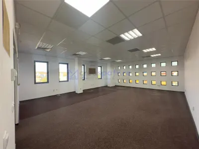 Spatiu birouri, sala conferinte, de la 83mp la 230mp, Parc Miroslava - foto 13
