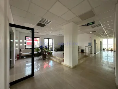 Spatiu birouri, sala conferinte, de la 83mp la 230mp, Parc Miroslava - foto 7