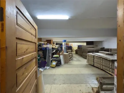 Spatii comerciale cu vad, centru Iasi, de la 55mp la 240mp - foto 6