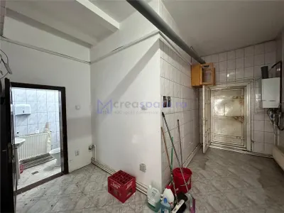 Spatiu comercial Tg. Neamt centru, 48mp, aproape de Catena - foto 5