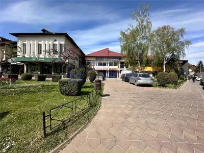 Spatiu comercial Tg. Neamt centru, 48mp, aproape de Catena - foto 7