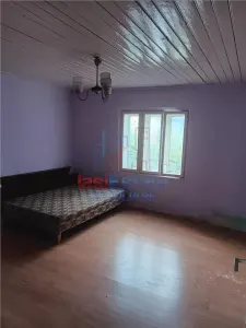 Zona Vorovesti str Principala TEREN 1200mp cu CASA batraneasca 64mp toate utilitatile - foto 7