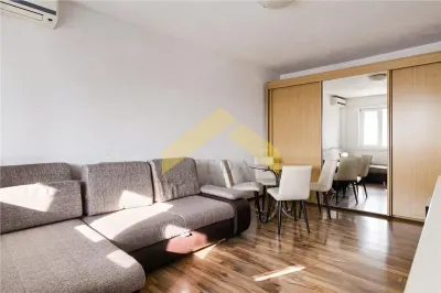 Apartament 2 camere de vanzare zona Aurel Vlaicu - foto 12