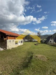 Cabana din piatra de codru si busteni pe Clisura Dunarii, Caraș-Severin - foto 20
