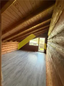 Cabana din piatra de codru si busteni pe Clisura Dunarii, Caraș-Severin - foto 21