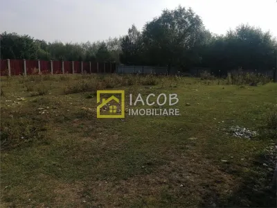 Teren intravilan 993 mp, Cartier Serbanesti, Bacau - foto 1