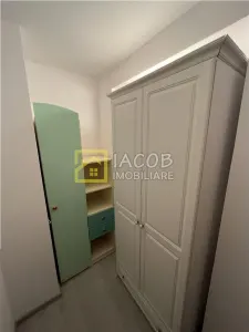 Garsoniera, zona centrala a mun. Bacau - foto 7