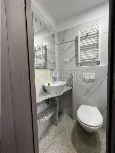 Garsoniera, zona centrala a mun. Bacau - foto 9