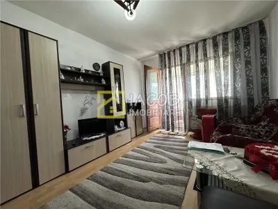 Apartament 3 camere decomandate – Str. Metalurgiei, Bacău - foto 1