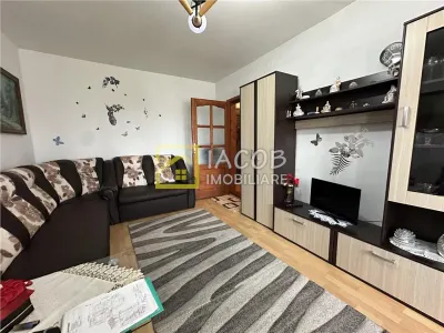 Apartament 3 camere decomandate – Str. Metalurgiei, Bacău - foto 2