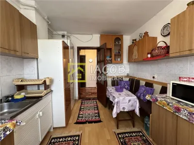Apartament 3 camere decomandate – Str. Metalurgiei, Bacău - foto 9