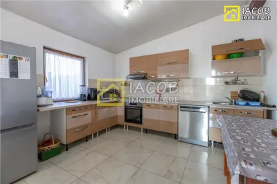 Casa P+1, cartier Serbanesti, str. Triumfului - foto 17
