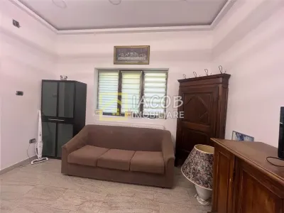 Casa de inchiriat in zona centrala a mun. Bacau, str.N. Titulescu - foto 3