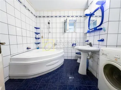 Apartament spatios de 2 camere, de inchiriat – zona centrala, Str. 9 Mai, Bacau - foto 17