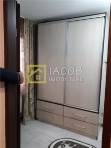 Apartament cu 3 camere, zona Milcov, Bacau - foto 14