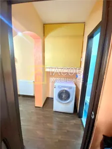 Apartament cu 3 camere decomandate, strada Alecu Russo Bacau - foto 13