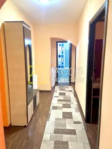Apartament cu 3 camere decomandate, strada Alecu Russo Bacau - foto 14