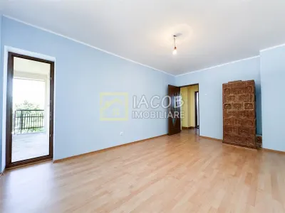 Pachet rural: apartament + bucatarie de vara + boxa+ 2.500 mp teren, Damienesti - foto 2