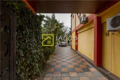 Casa P+M, comuna Margineni, Bacau - foto 4