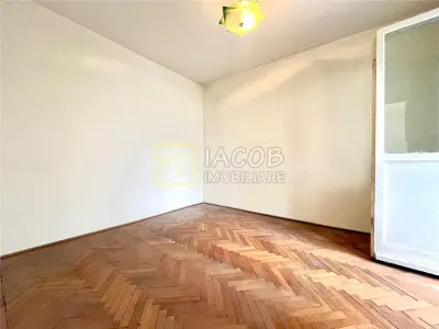Apartament 3 camere, str. Stadionului, etaj 2 - foto 2