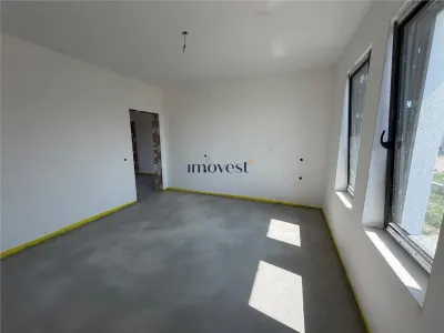Casa Noua de Vanzare in Satu Mare| Doua compartimentari disponibile | Strada Odobescu | 124 mp Utili, 480 mp Teren, 3 Dormitoare, Incalzire in Pardoseala | 154.000 Euro - foto 15