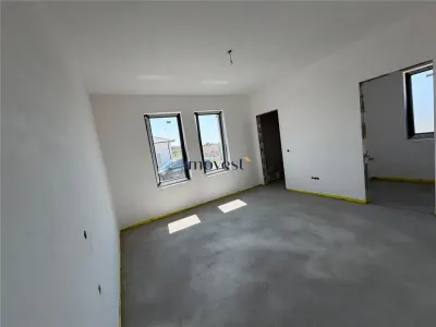 Casa Noua de Vanzare in Satu Mare| Doua compartimentari disponibile | Strada Odobescu | 124 mp Utili, 480 mp Teren, 3 Dormitoare, Incalzire in Pardoseala | 154.000 Euro - foto 16