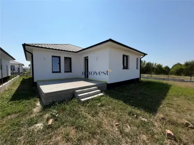 Casa Noua de Vanzare in Satu Mare| Doua compartimentari disponibile | Strada Odobescu | 124 mp Utili, 480 mp Teren, 3 Dormitoare, Incalzire in Pardoseala | 154.000 Euro - foto 20