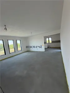 Casa Noua de Vanzare in Satu Mare| Doua compartimentari disponibile | Strada Odobescu | 124 mp Utili, 480 mp Teren, 3 Dormitoare, Incalzire in Pardoseala | 154.000 Euro - foto 5