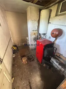 Casa spatioasa de vanzare in Decebal, judetul Satu Mare | 4 dormitoare | Teren 900 mp | Ideala pentru familie sau investitie - foto 17