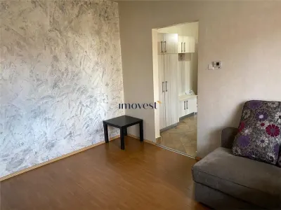 De inchiriat:Apartament cu 2 camere in zona Central - foto 2