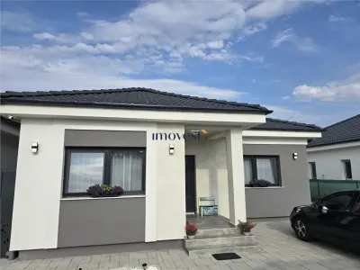 Casa moderna de vanzare in Martinesti - Odoreu | 4 camere | Smart Home | Finisaje Premium | Teren 430 mp - foto 1